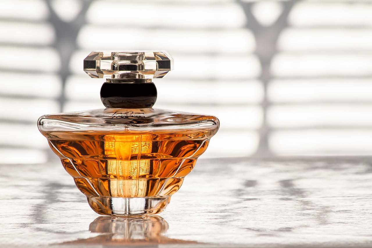 Perfumes de imitación vs perfumes originales ¿Cuál debes elegir?