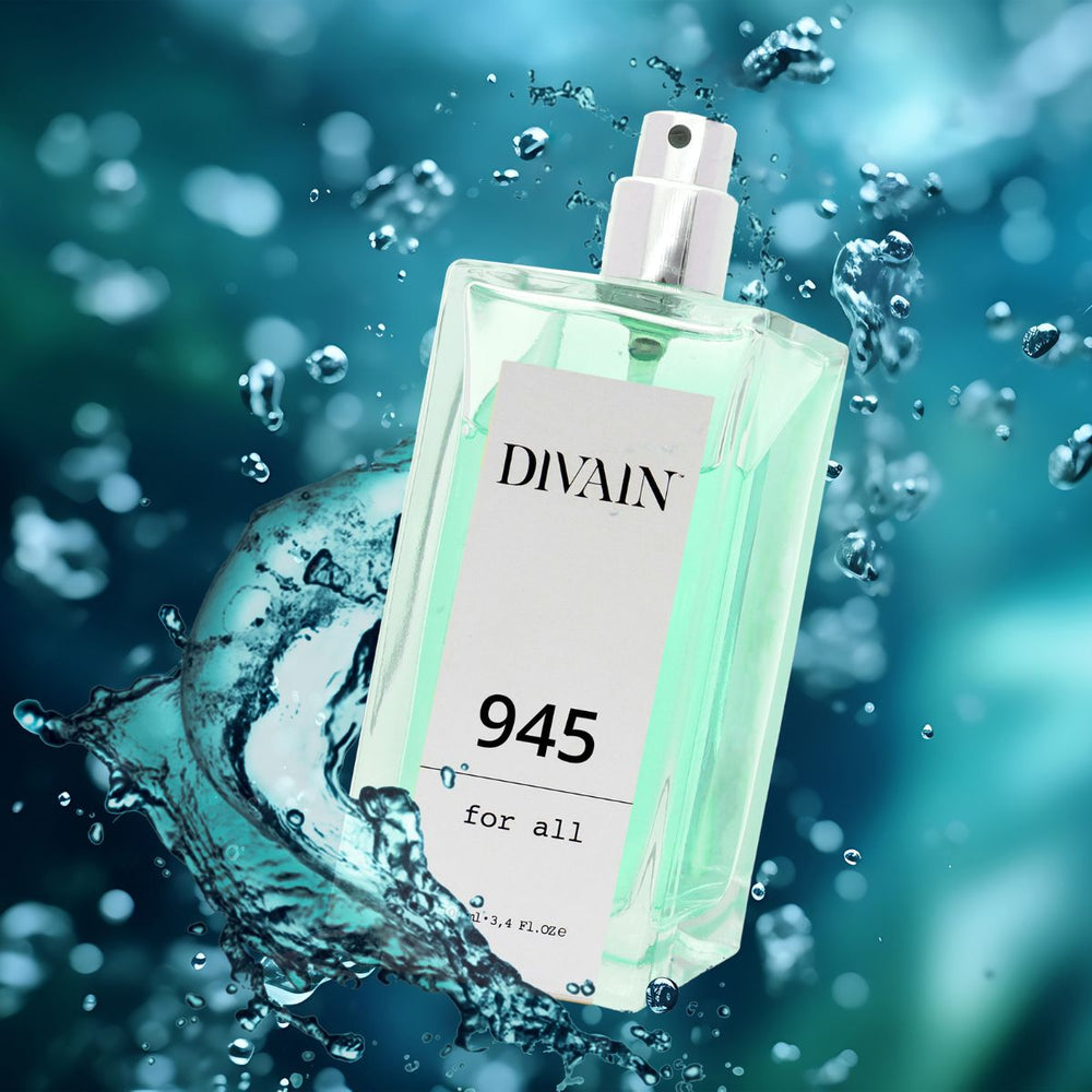 Perfume divain-945 rodeado de un fondo acuático azul